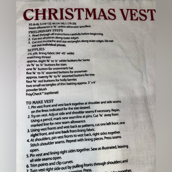 Dreamspinners Vintage Christmas Vest Cut & Sew Fabric Panel - Picture 5 of 16